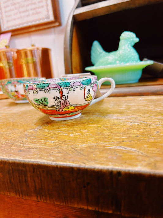 Rose Medallion Teacup