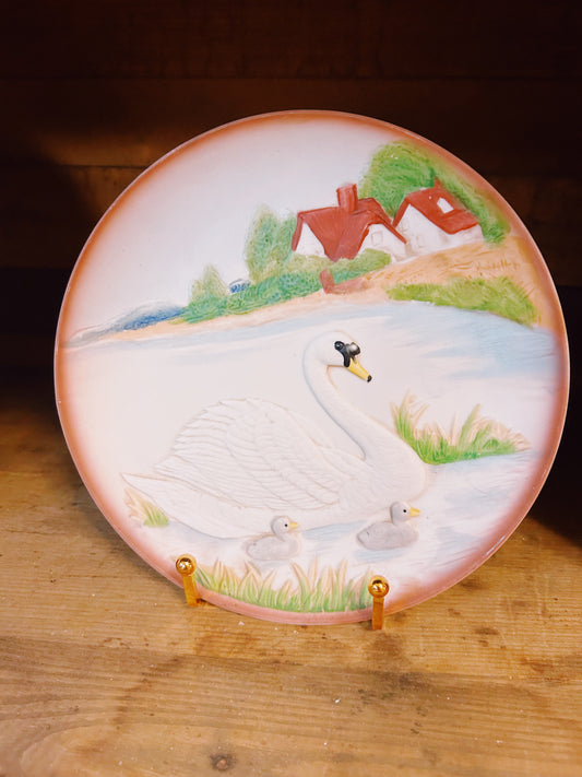 Swan Plate